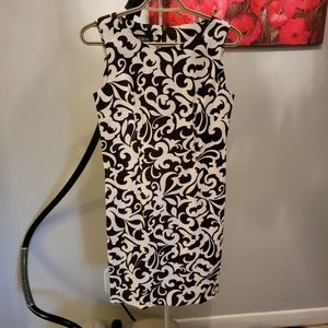 AGB Floral Dress Petite, size 6P, chocolate and white color.